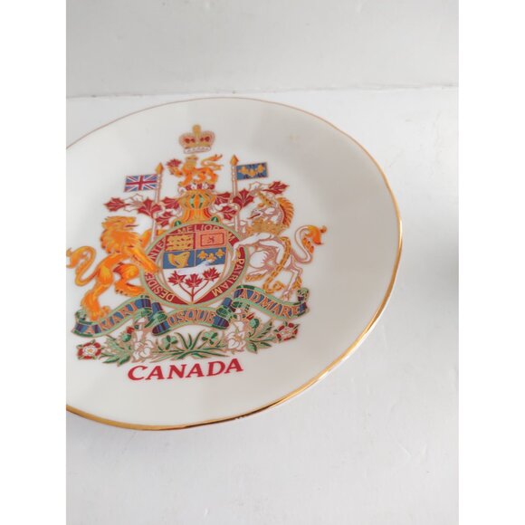 Banawee Bone China Gold Rim Cup & Saucer "Canadian Coat of Arms" - Picture 12 of 16